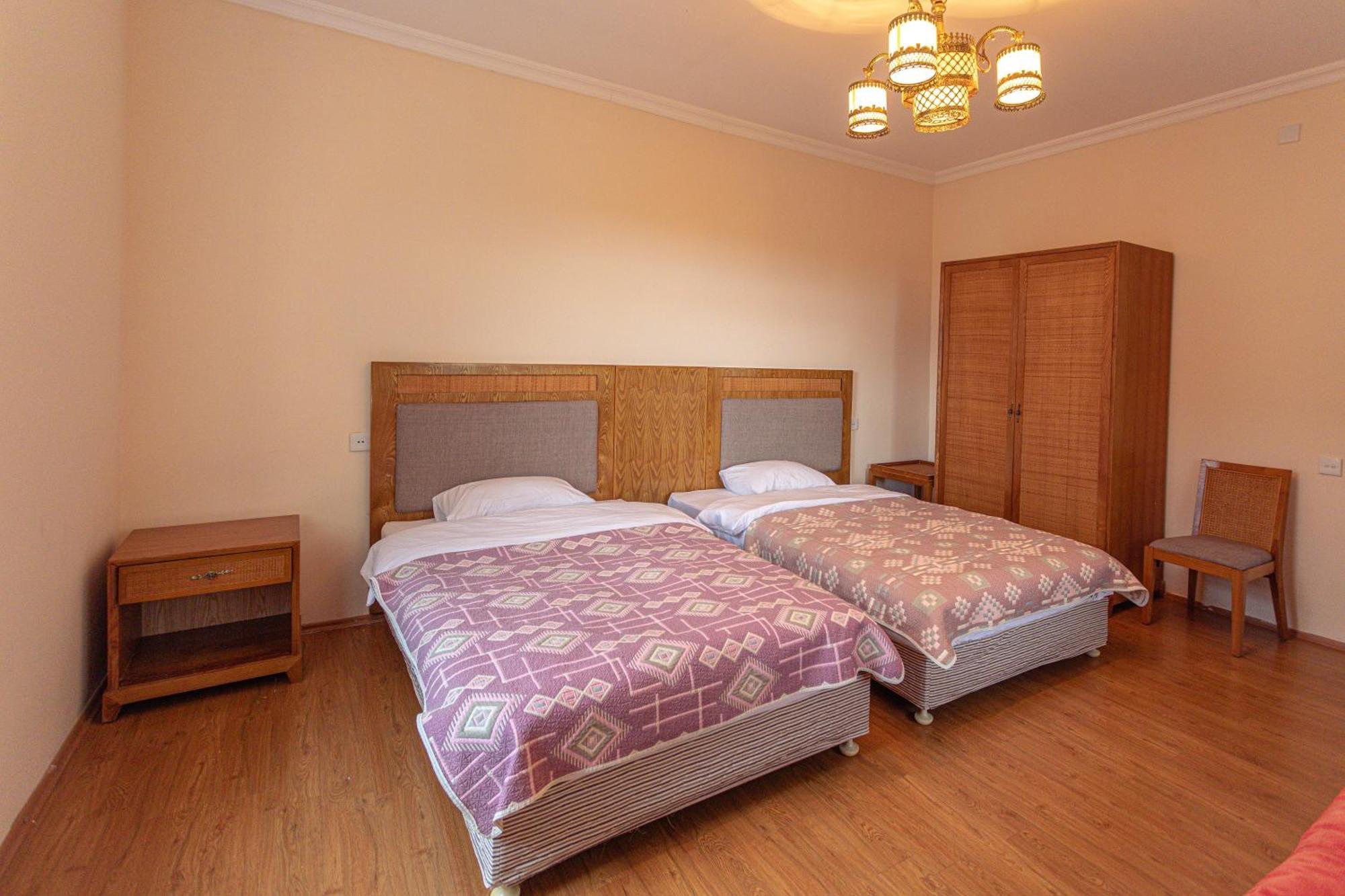 Chabiant Guesthouse Chateau Monolit Ikinci Yeniyol Exterior photo