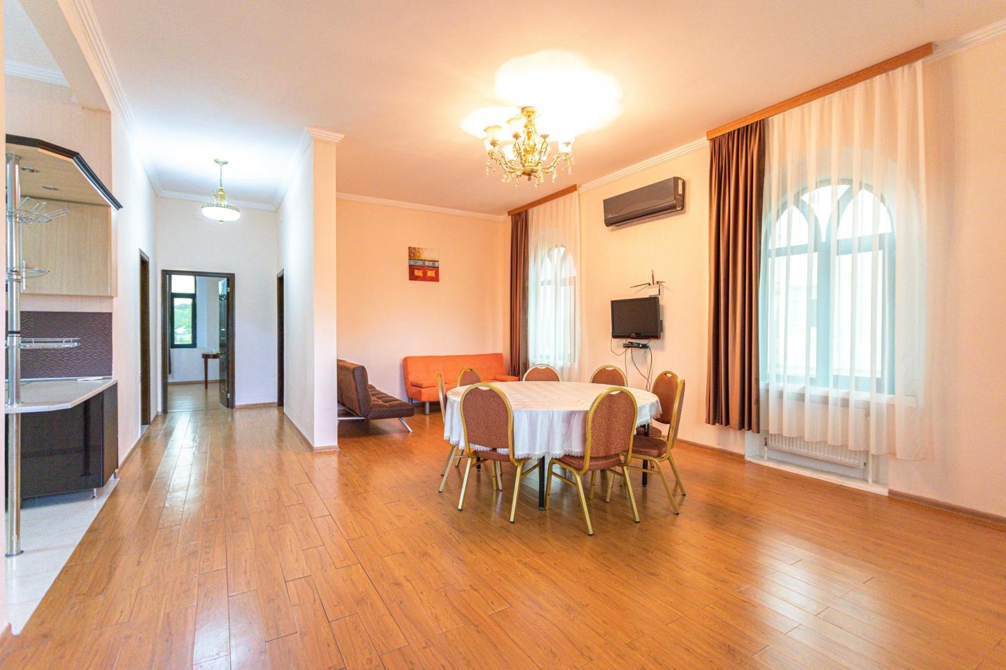 Chabiant Guesthouse Chateau Monolit Ikinci Yeniyol Exterior photo