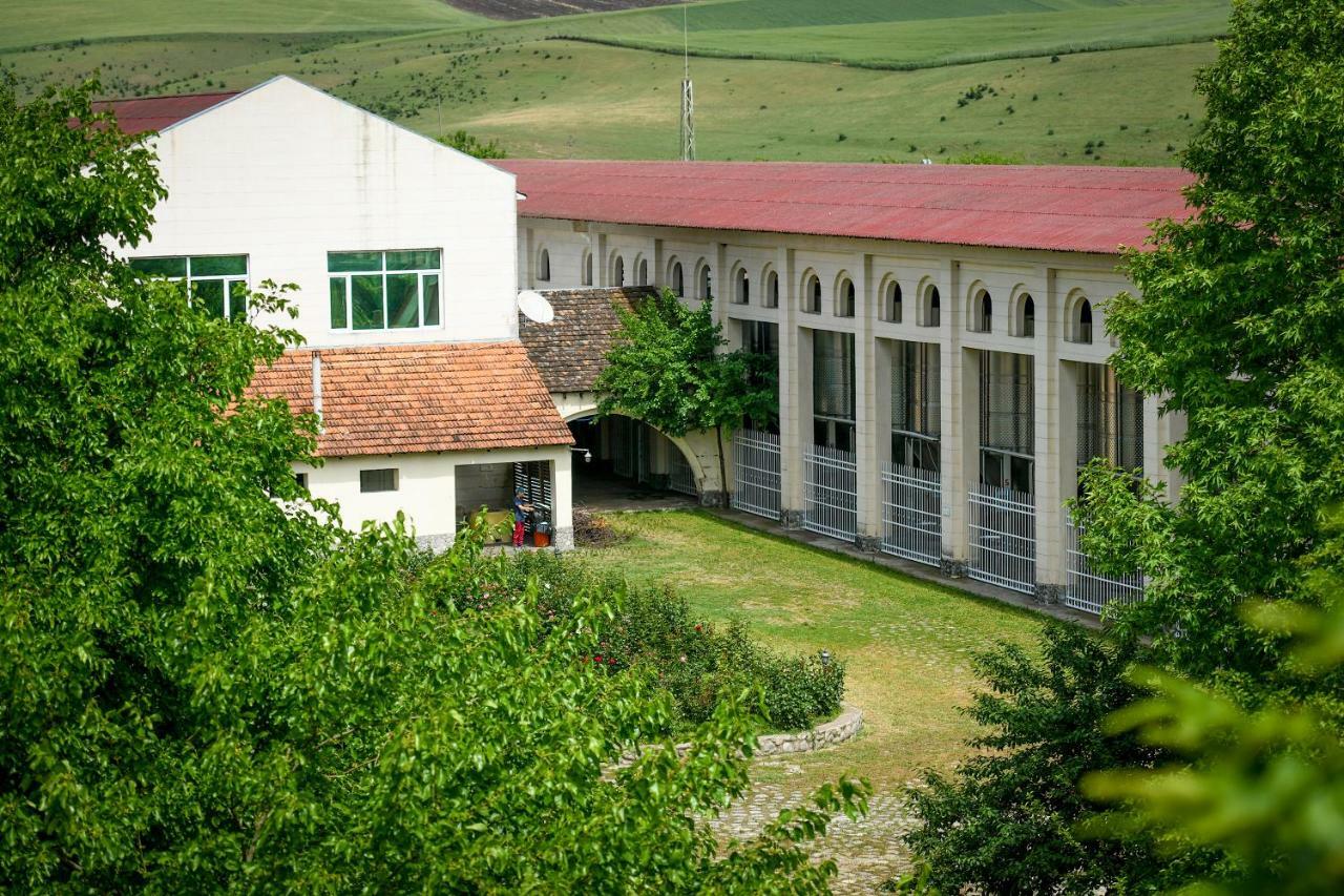 Chabiant Guesthouse Chateau Monolit Ikinci Yeniyol Exterior photo